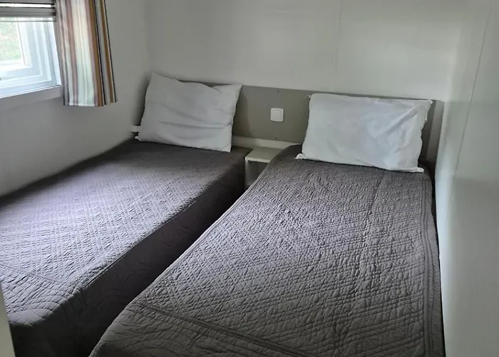 Mobilhome 6 Personnes, Dans 4 Etoiles, Sur *
